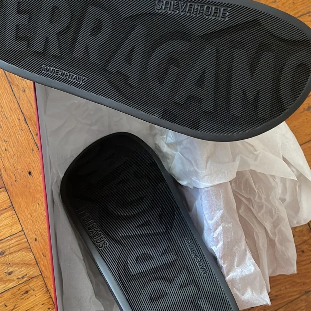 Mens Ferragamo slides - Picture 3 of 4